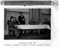 1967 Ortsbetreuer Jahnel mit dem M&uuml;chener Komitee